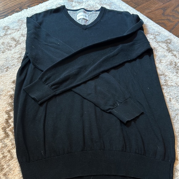 Lacoste black sweater - Picture 2 of 3